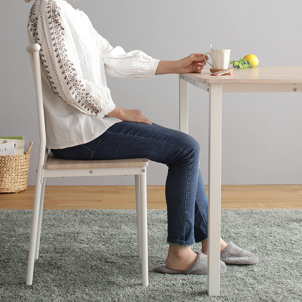 4人掛けダイニングセット(テーブル+パイプデザインチェア)