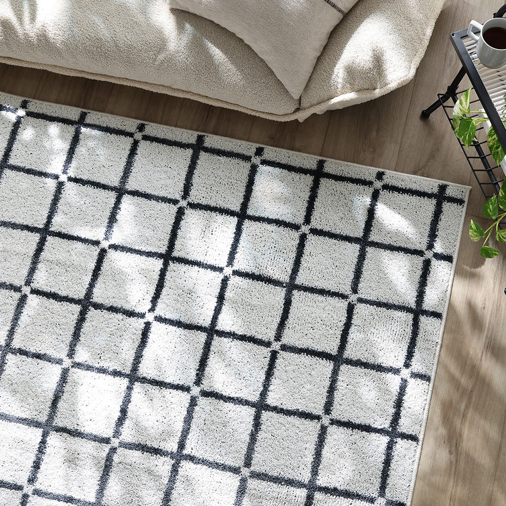 国産 洗濯機で洗える デザインラグ(軽量・防ダニ・アレルブロック) 約185×240cm ホワイト