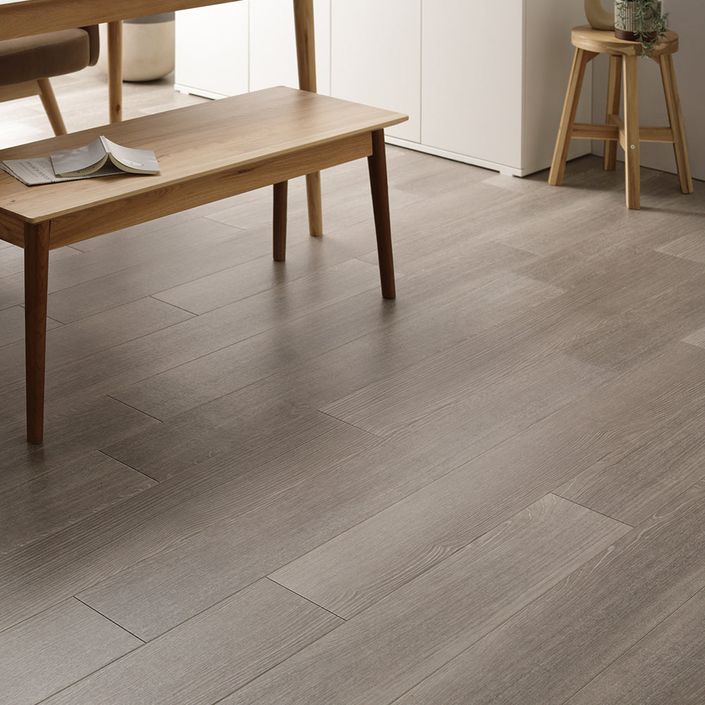 アッシュグレイ