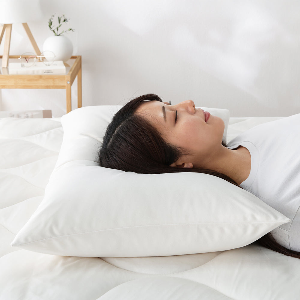 とろとろニット×人工羽毛 枕(枕カバー付き) 『Mermin マーミン』 ミルク