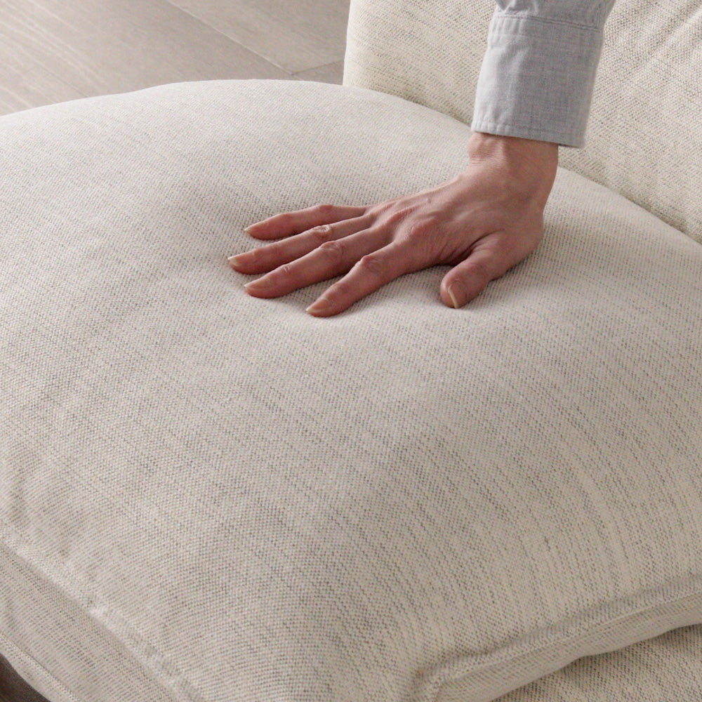 もっちり低反発ウレタンを採用