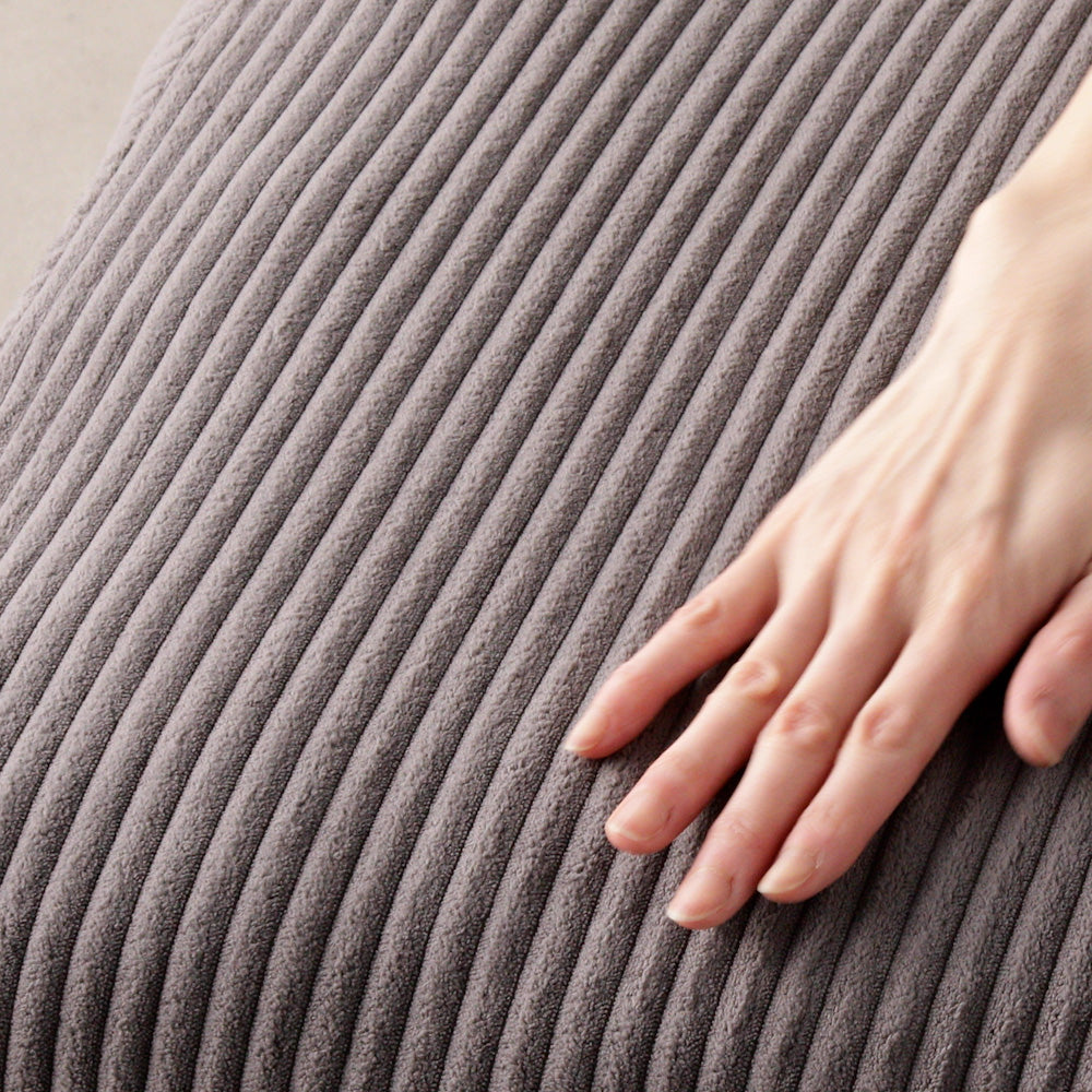 デザインをひきたてる2種類の素材(コーデュロイ生地)