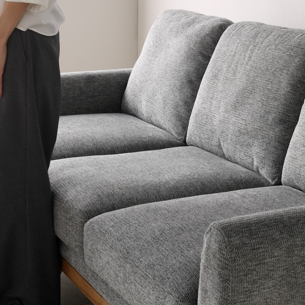 ポケットコイル入りで快適な座り心地