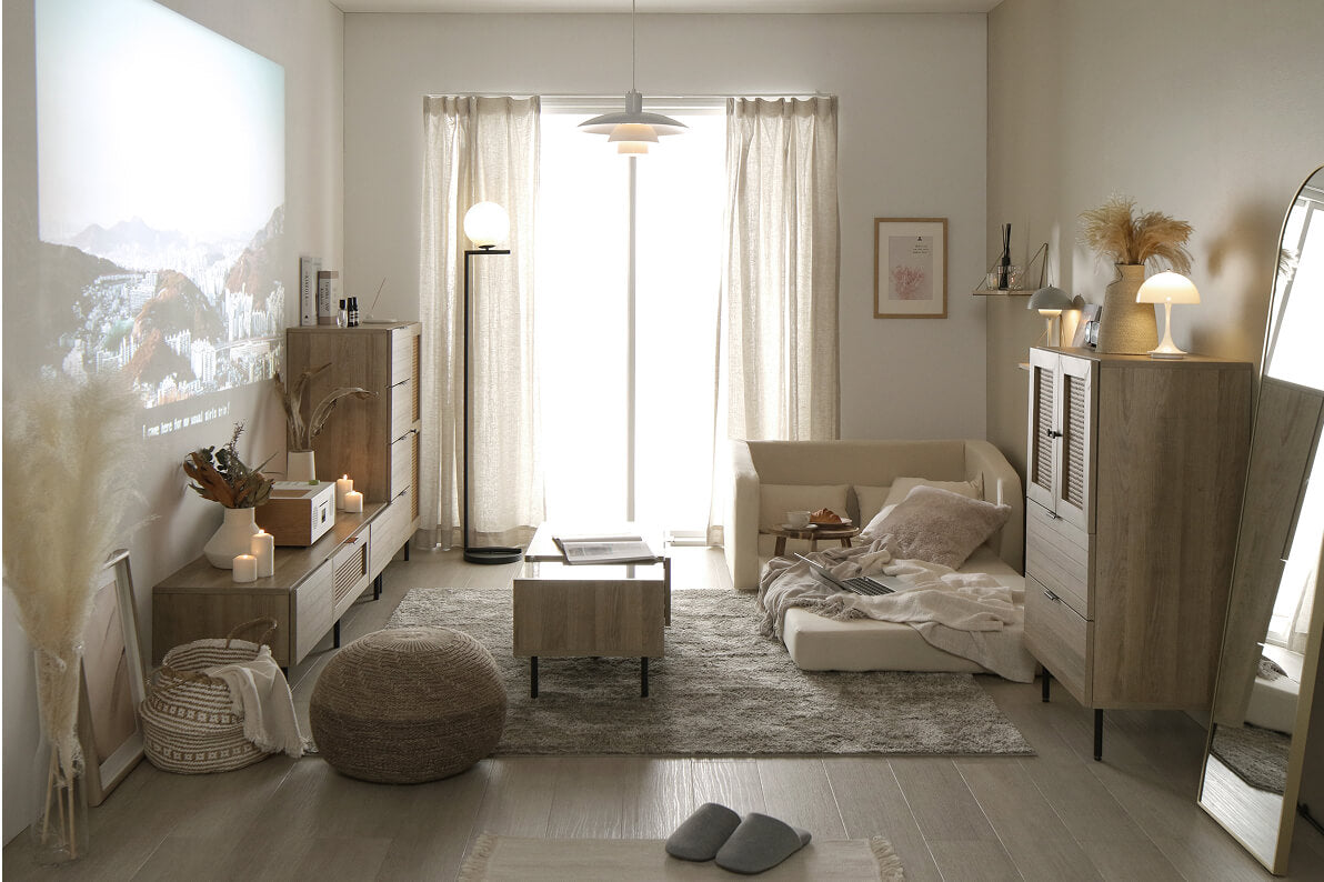 自然体でくつろげるニュートラルコーデ