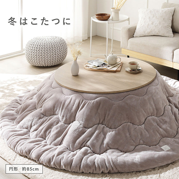 冬はこたつに