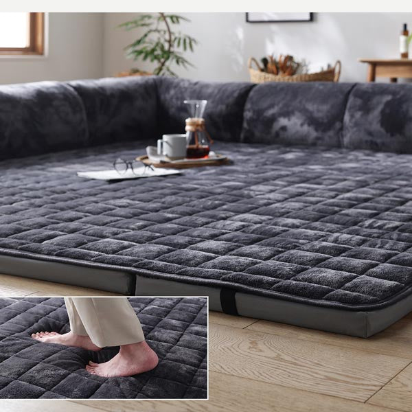 ふかふか、あったか。冬の寒さから足元を守ります。（フランネルチャコールグレー）