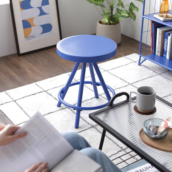 カラースチール スツール/空間にアクセントを添える、遊び心がある