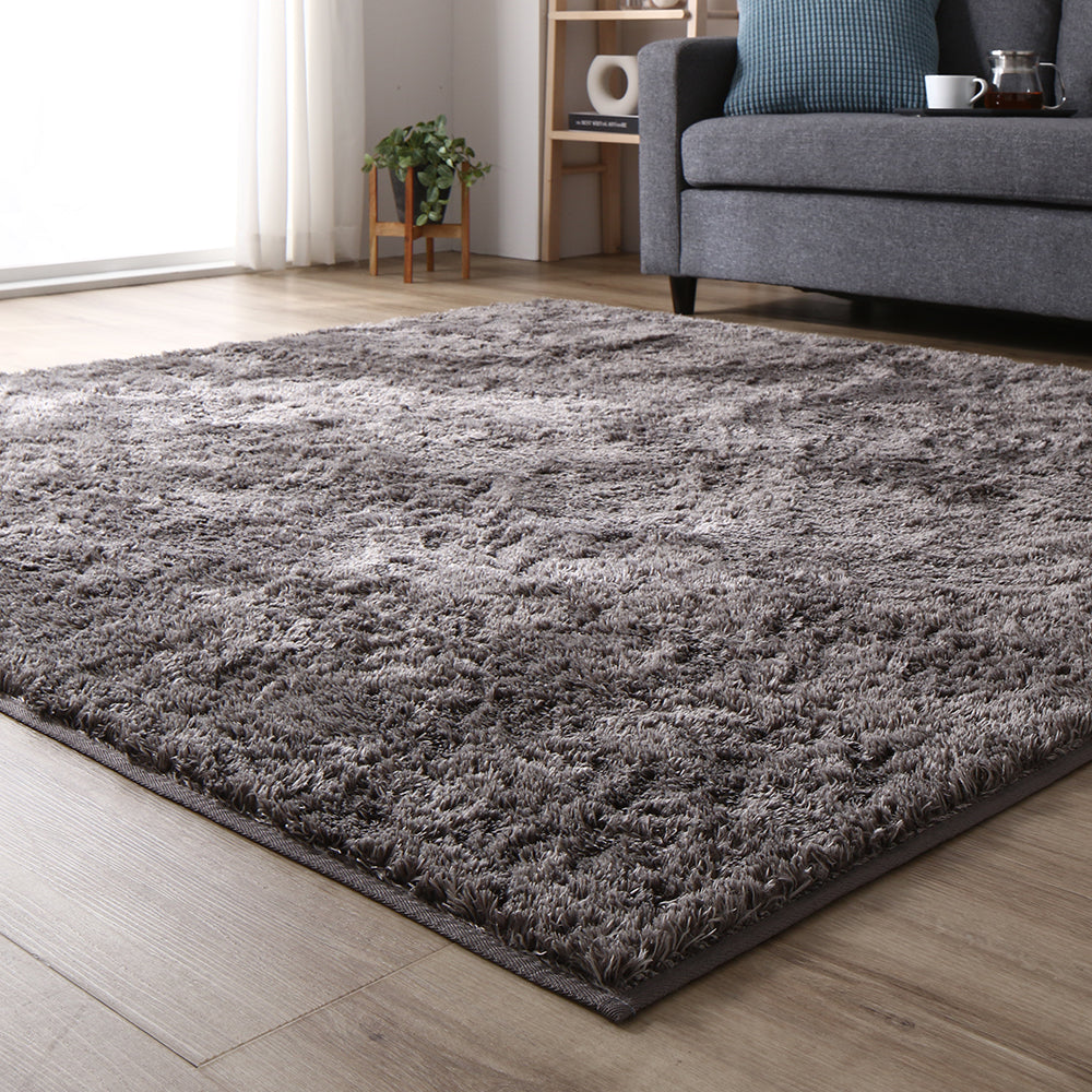 輸入グレー シャギーラグ　65cm×130cm 洗えるシャギーラグ 制菌加工/床暖房 ホットカーペット対応 – RASIK